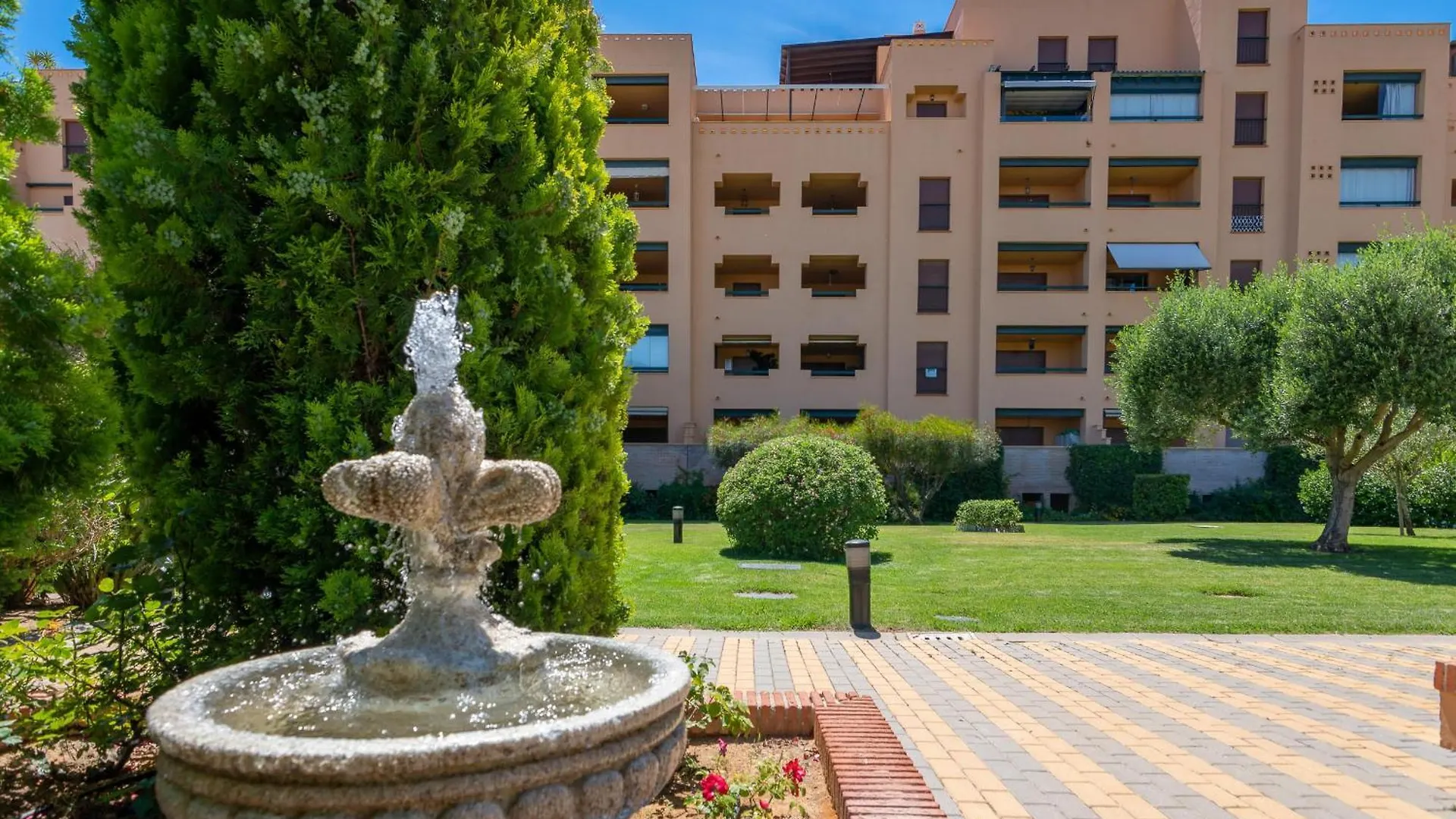 Los Albatros By H - Playa De Los Haraganes Hahb174P170 Isla Canela 0*,  Spain